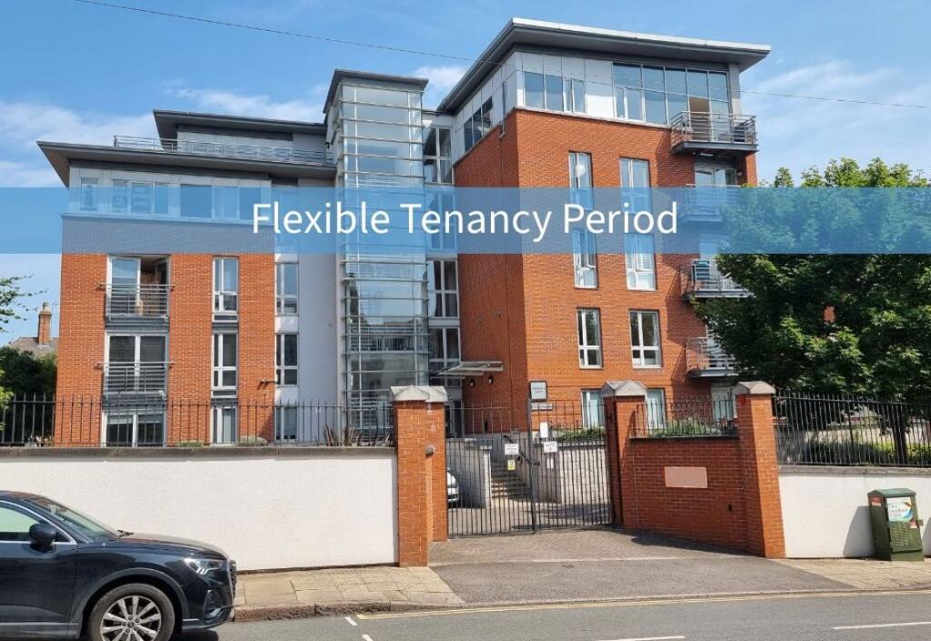 Main image of property: 16 Ropewalk Court, Nottingham, NG1, P2433