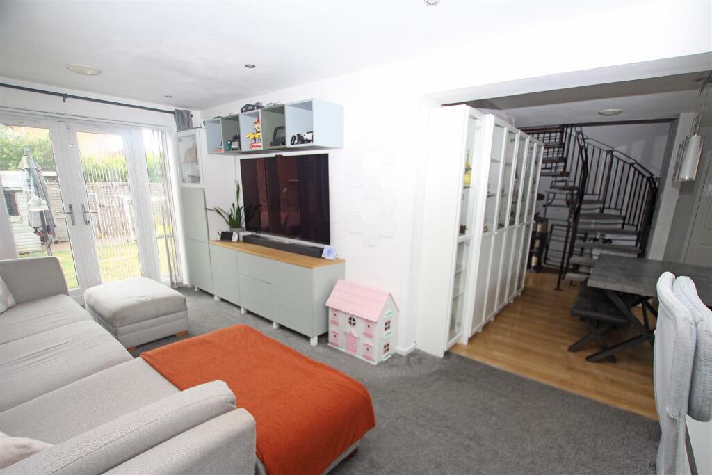 Additional image 3 of Plantagenet Crescent, Bournemouth