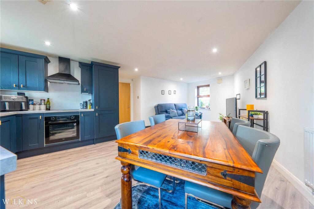 Apartment in Tamworth, Bolehall - More