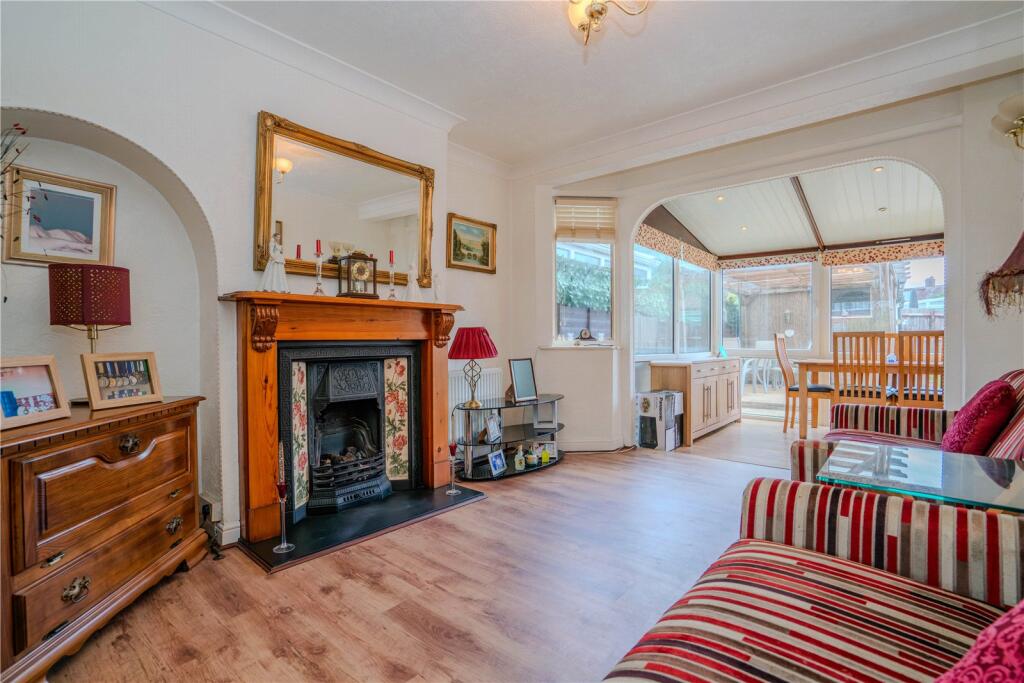 Dukes Avenue, Richmond, TW10 photo 3