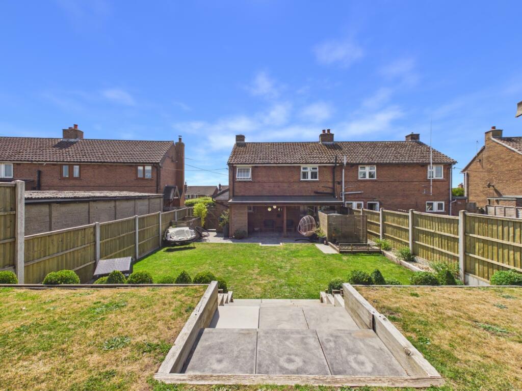 House in Stoke-on-Trent - View 3