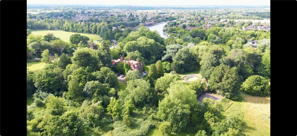 Main image of property: Priest Hill, Egham, SL4