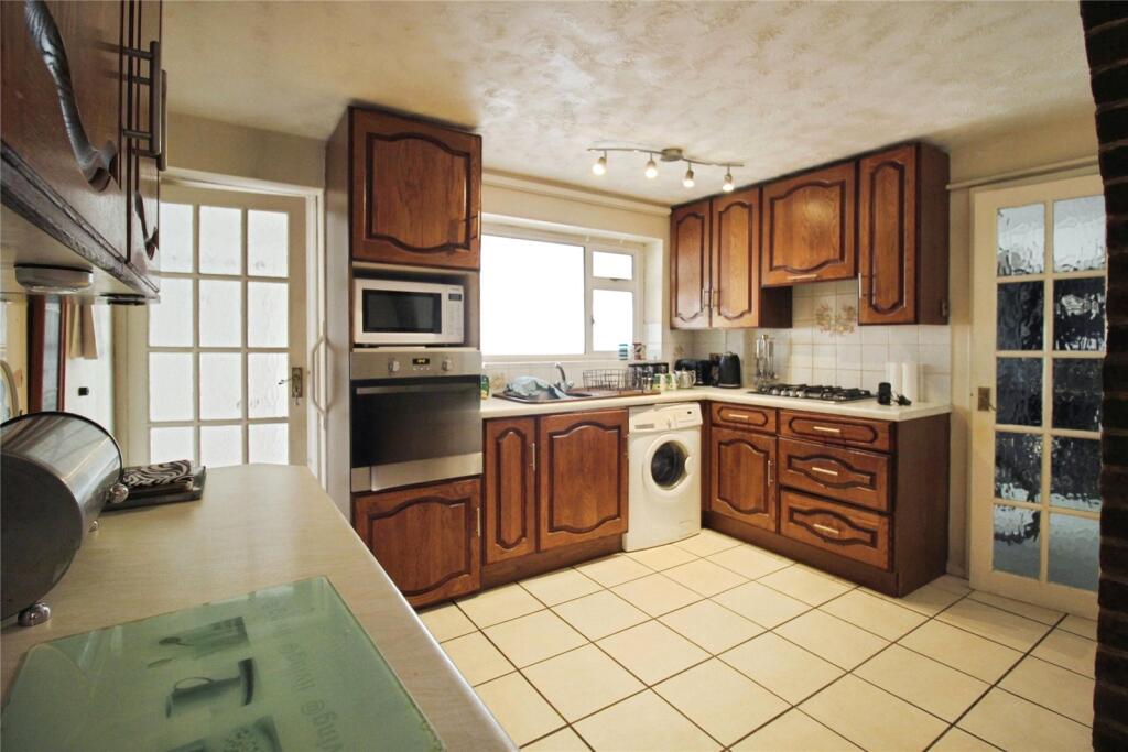Hatford Road, Southcote, Reading, RG30 photo 3