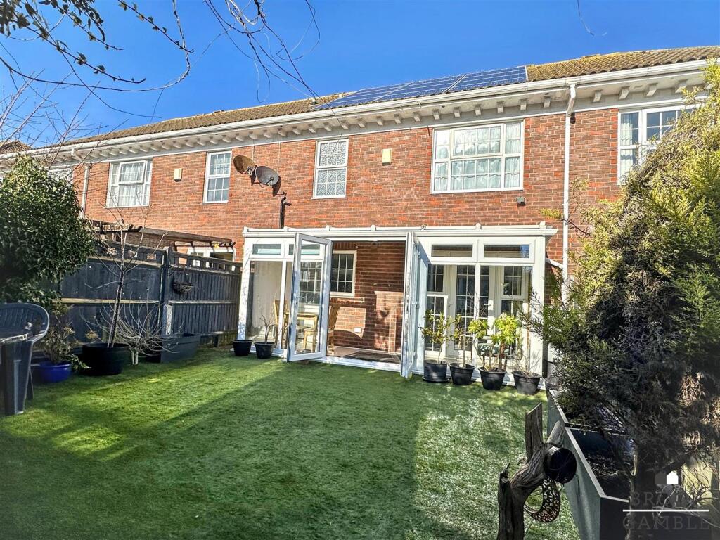 House in Eastbourne, East Sussex - View 2