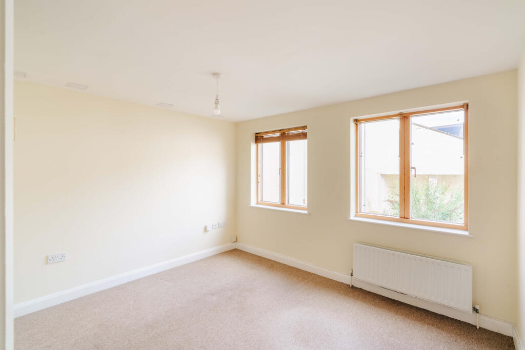 Apartment in Bristol, Bedminster - View 2