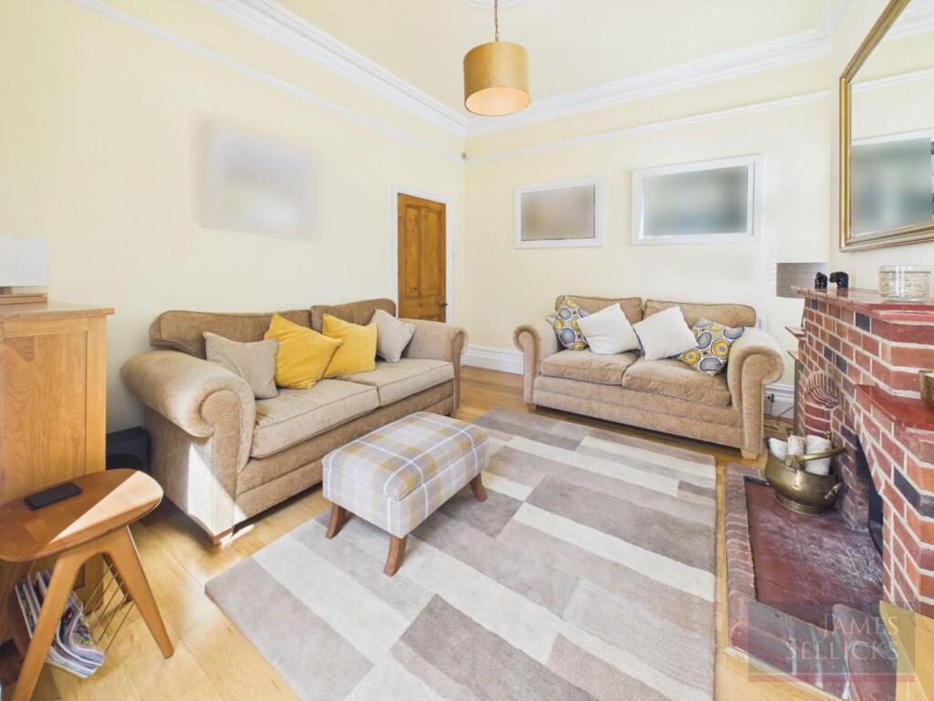 House in Charnwood, Hallam Fields, Birstall - View 5
