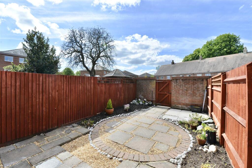 House in Winchester, Wickham - View 5