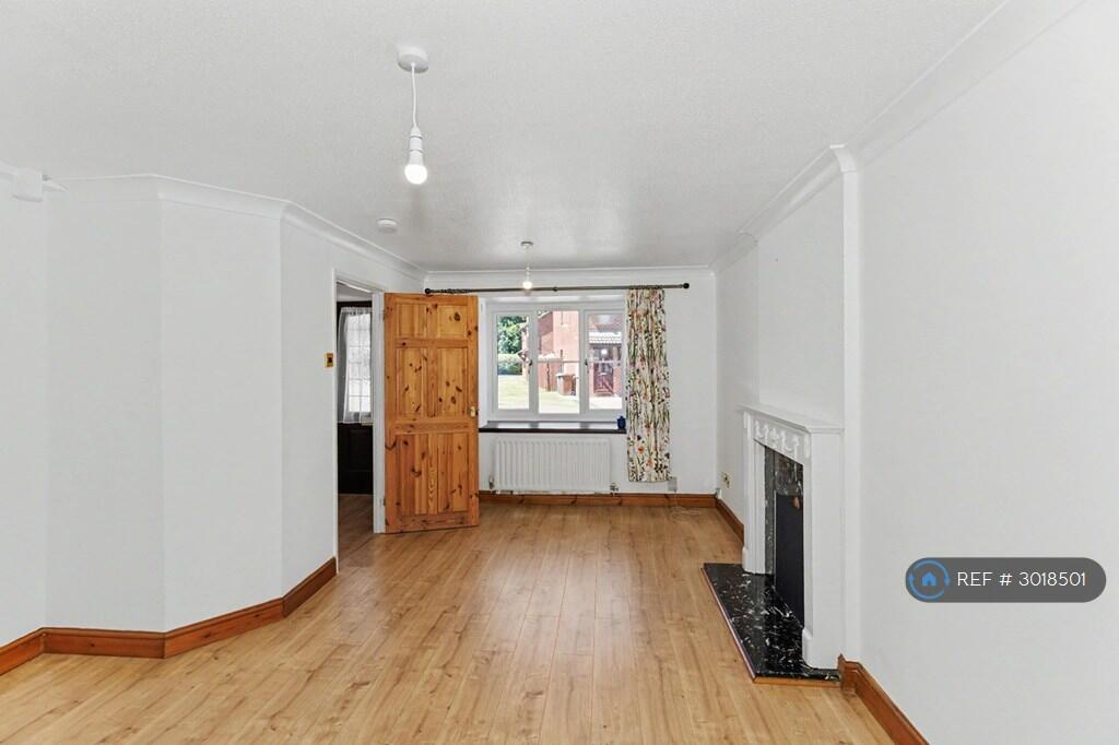 Main image of property: Beaulieu Close, Banbury, OX16