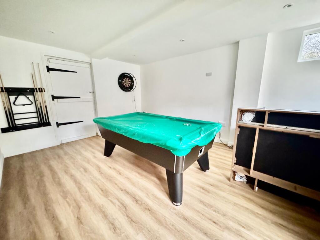 House in Northampton, Phippsville - More