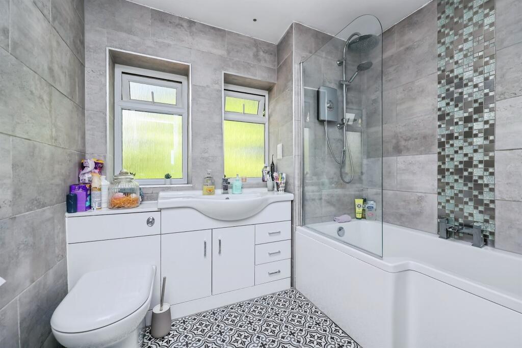House in Nottingham, Nottinghamshire - View 5