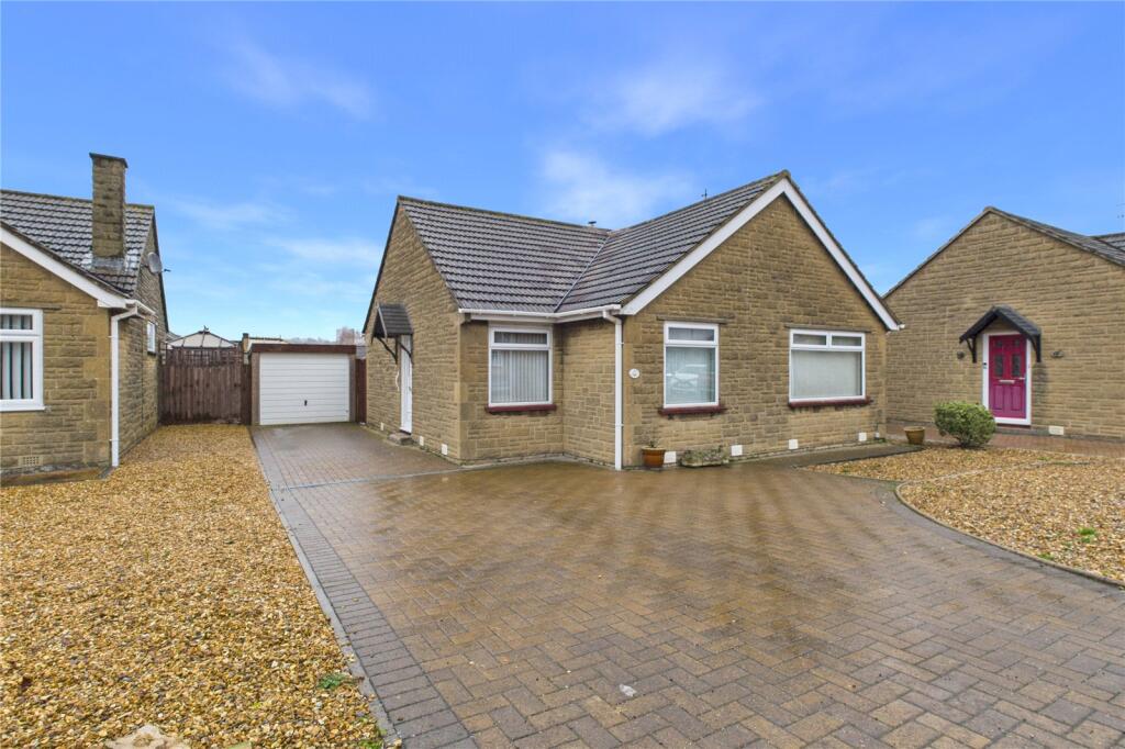 Main image of property: Thames Avenue, Greenmeadow, Swindon, SN25