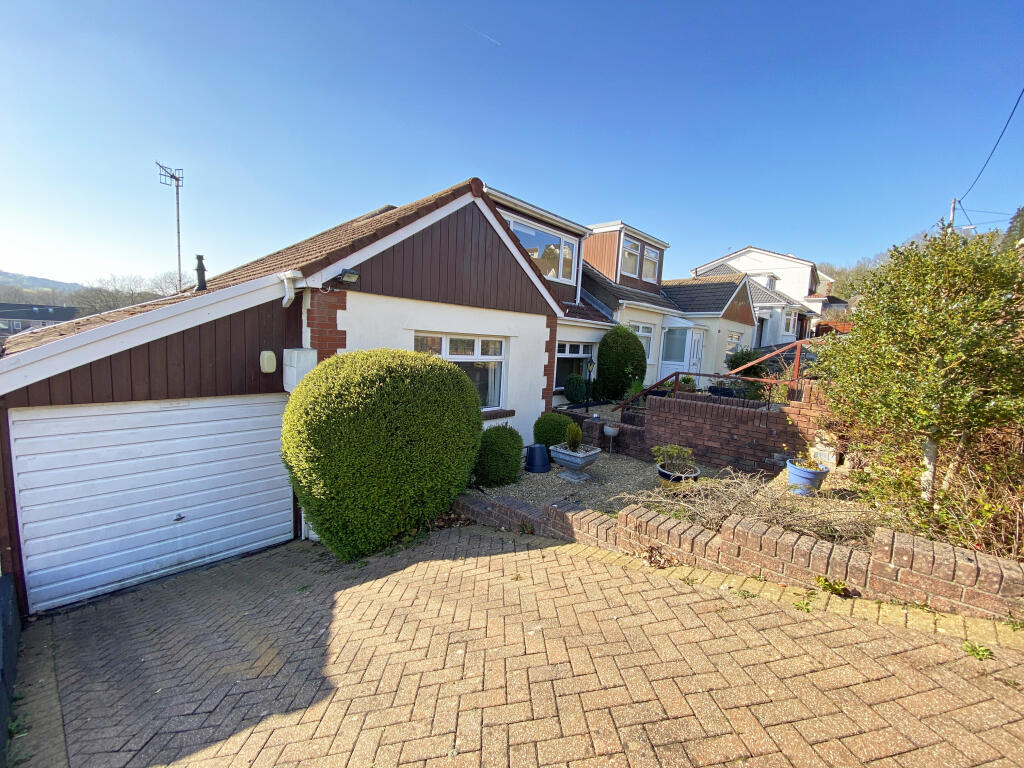 Main image of property: The Walk, Hengoed, CF82 7AH