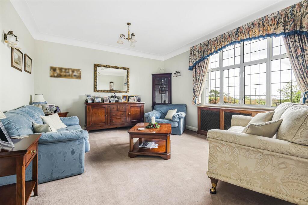 House in Enfield - View 3