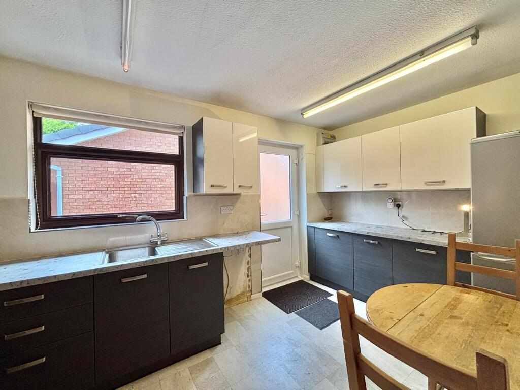 Meadow Rise, Nottingham - View 4