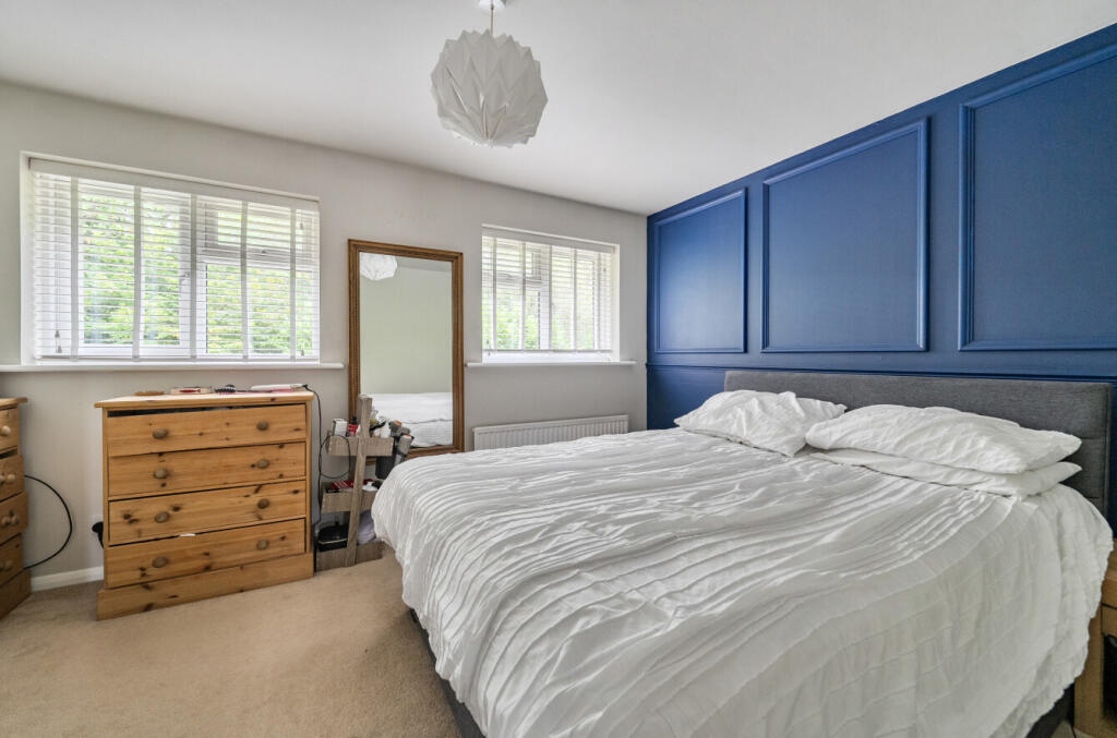 House in Surrey Heath, Lightwater, Windlesham - View 5