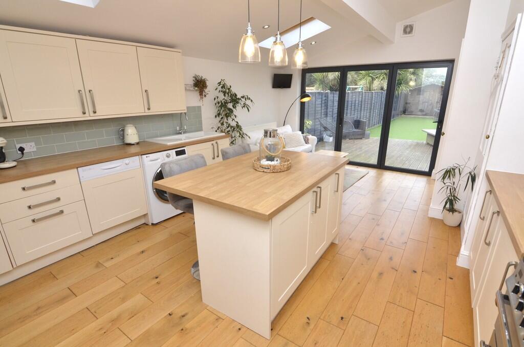 Gainsborough Road, Felixstowe photo 3