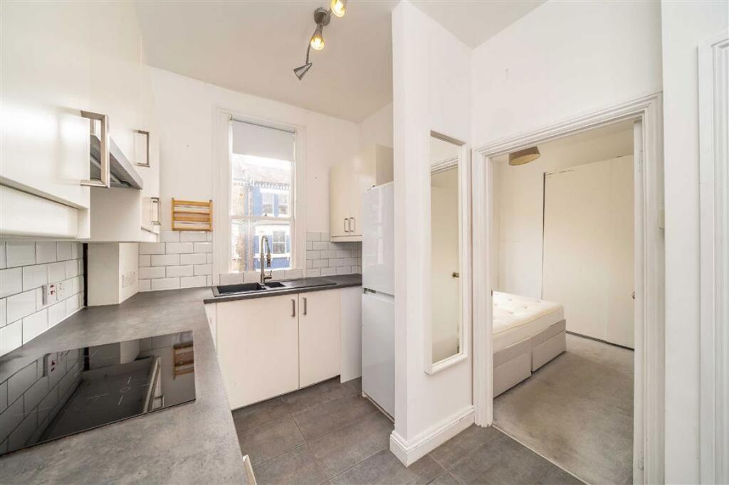 Apartment in London - View 4