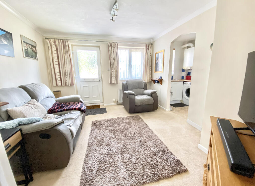 Marquis Way, Bournemouth, BH11 photo 4