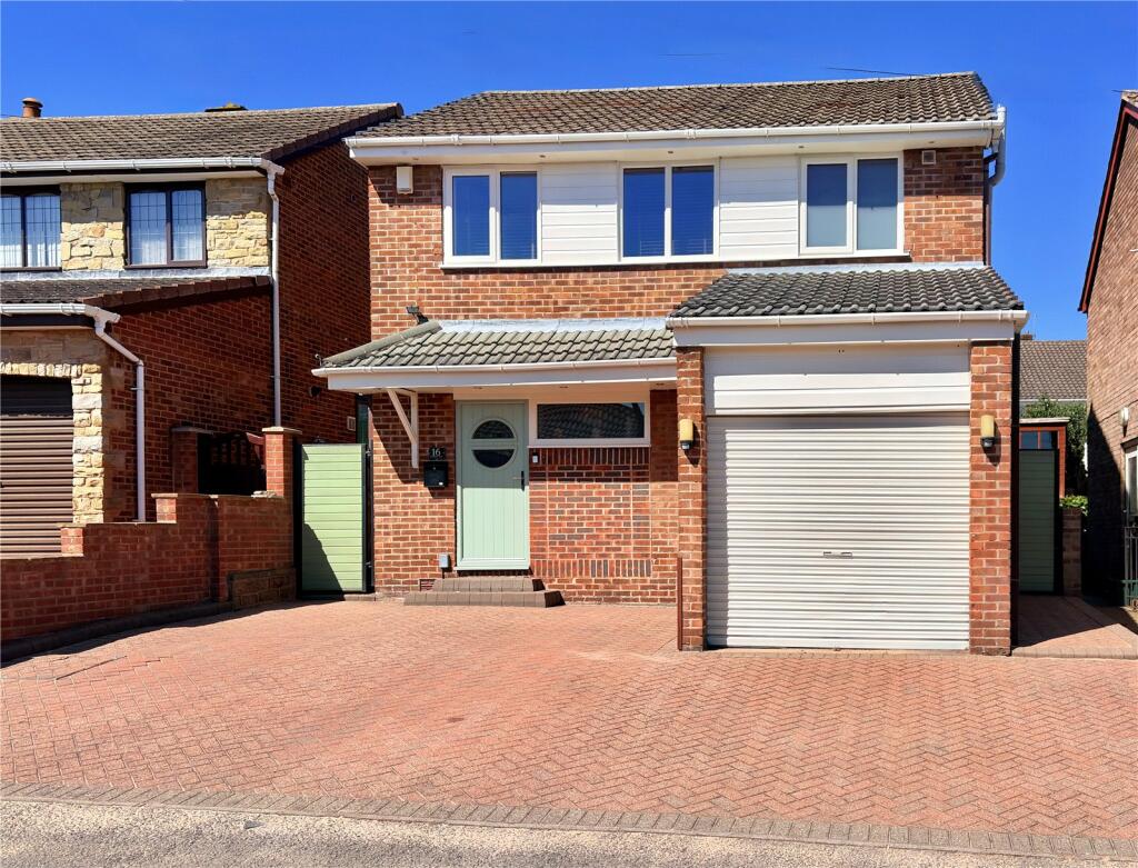 3-bed detached on Hoober View, Wombwell, Barnsley, S73, £310,000