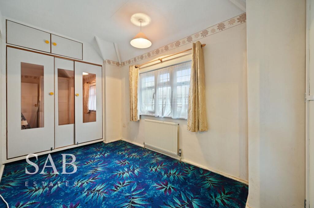 House in London - View 5