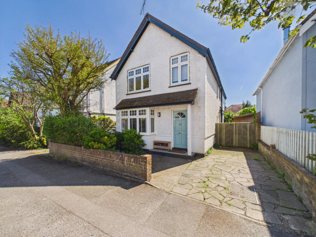Main image of property: Alwyn Road, Maidenhead, SL6