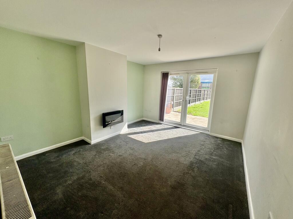 House in Peterborough, City of Peterborough - More