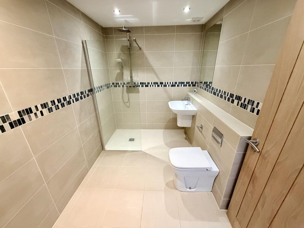 House in Canterbury - View 5
