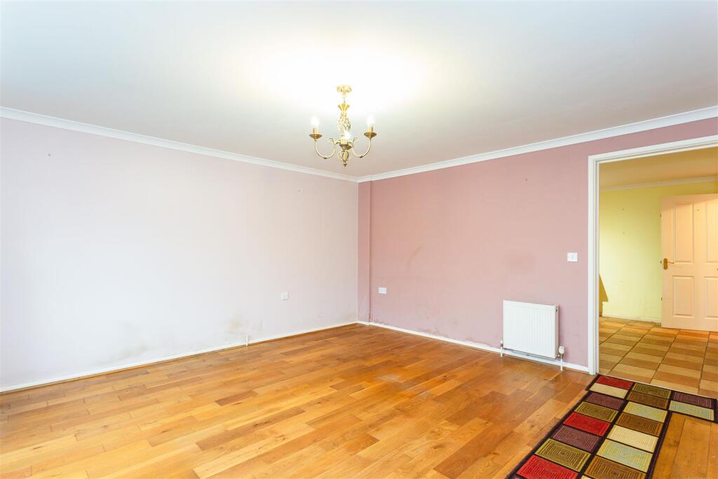 Chard Road, Axminster, Devon photo 3