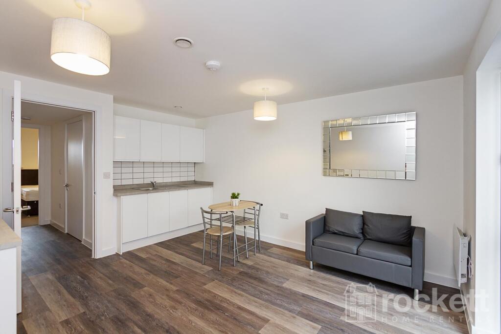 Apartment in Stoke-on-Trent - More