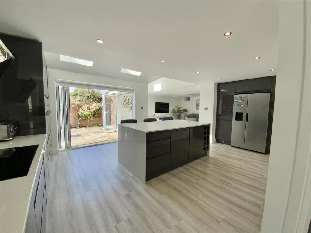 House in Newport Pagnell, City of Milton Keynes - View 5