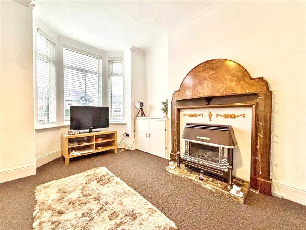 Kingsway, Kirkby in Ashfield photo 3