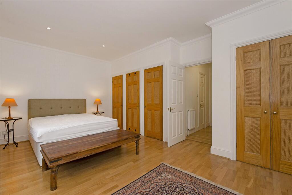 Apartment in London - View 3