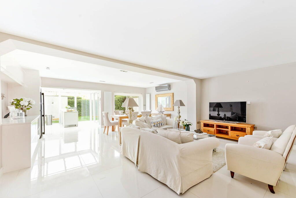 House in London - View 4