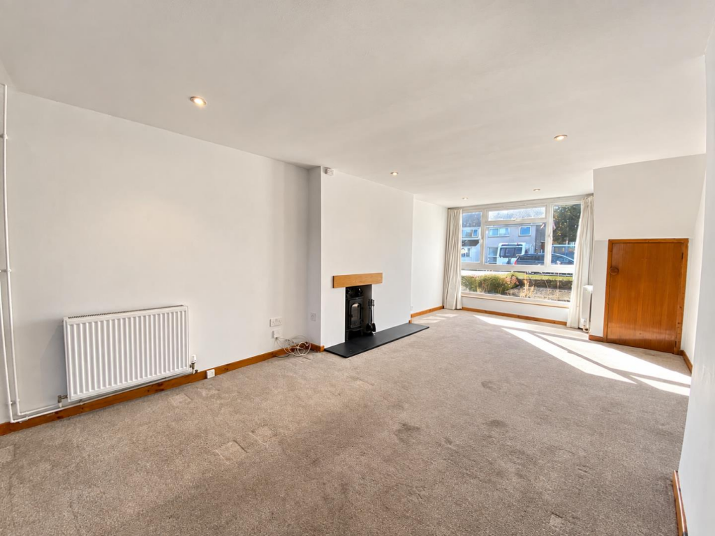 7, Newleaze Park, Melksham photo 3