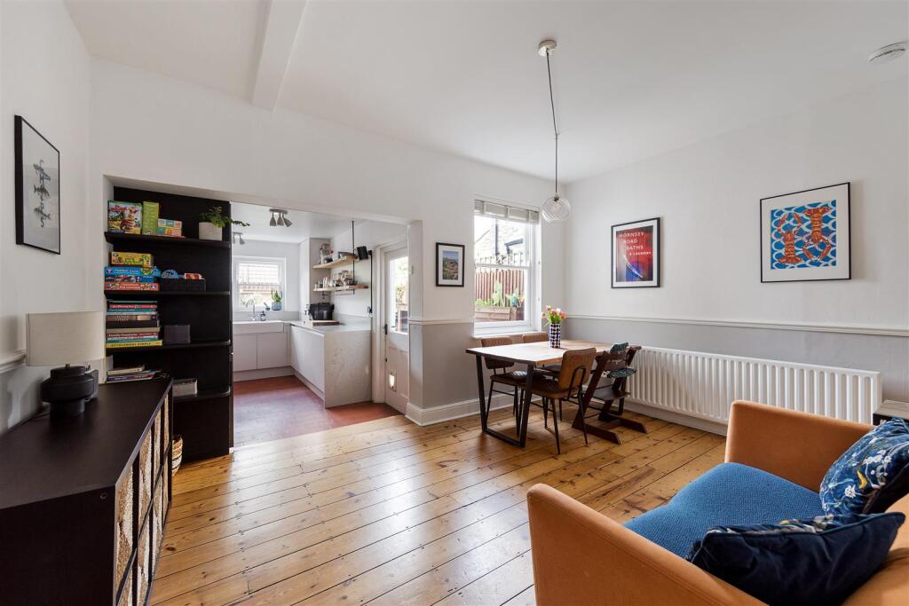 House in London, Walthamstow Village, Walthamstow - View 4