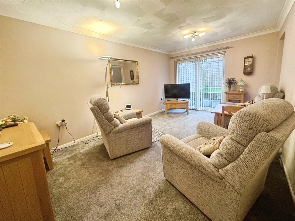House in Gillingham, Medway - View 3