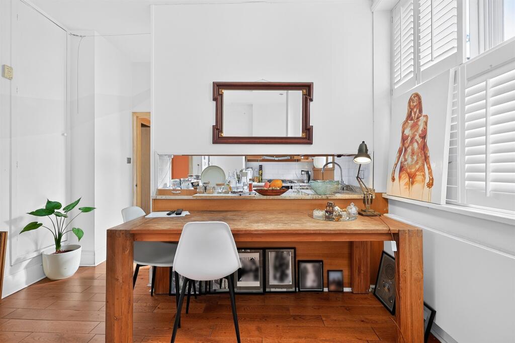 Apartment in London - View 2