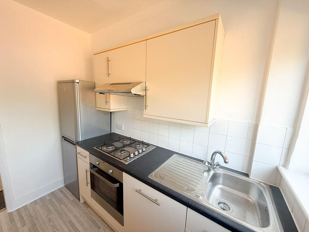 House in London - View 5
