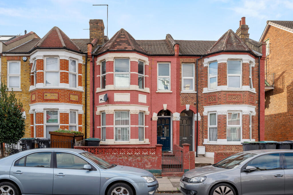 3-bed terraced on Warwick Gardens, London, £795,000