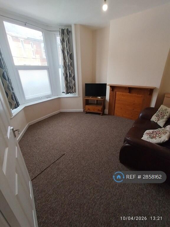 Additional image 2 of Beer St, Yeovil, BA20