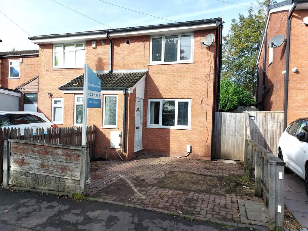 Main image of property: Higher Wood Street, Middleton, M24