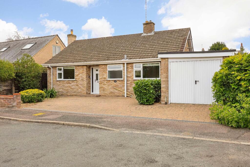 Main image of property: Alstead Road, Histon, Cambridge