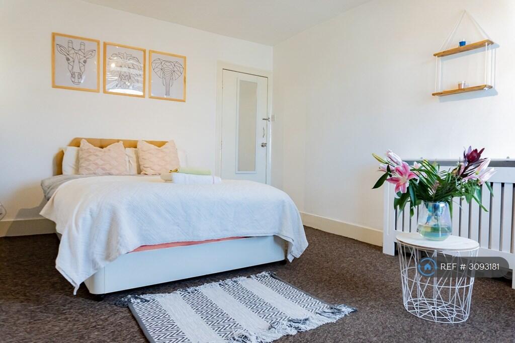 Main image of property: Elphinstone Road, Southsea, PO5