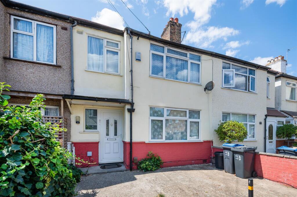 Main image of property: De'arn Gardens, Mitcham