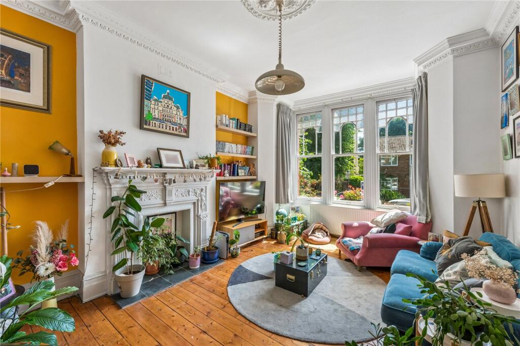 House in London - View 2
