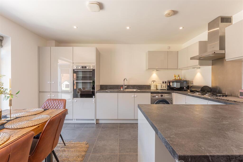 House in Rugby, Houlton, Clifton-upon-Dunsmore - View 4