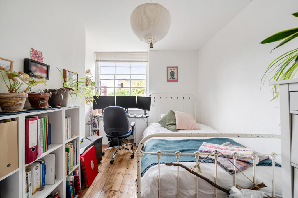 Apartment in London - More