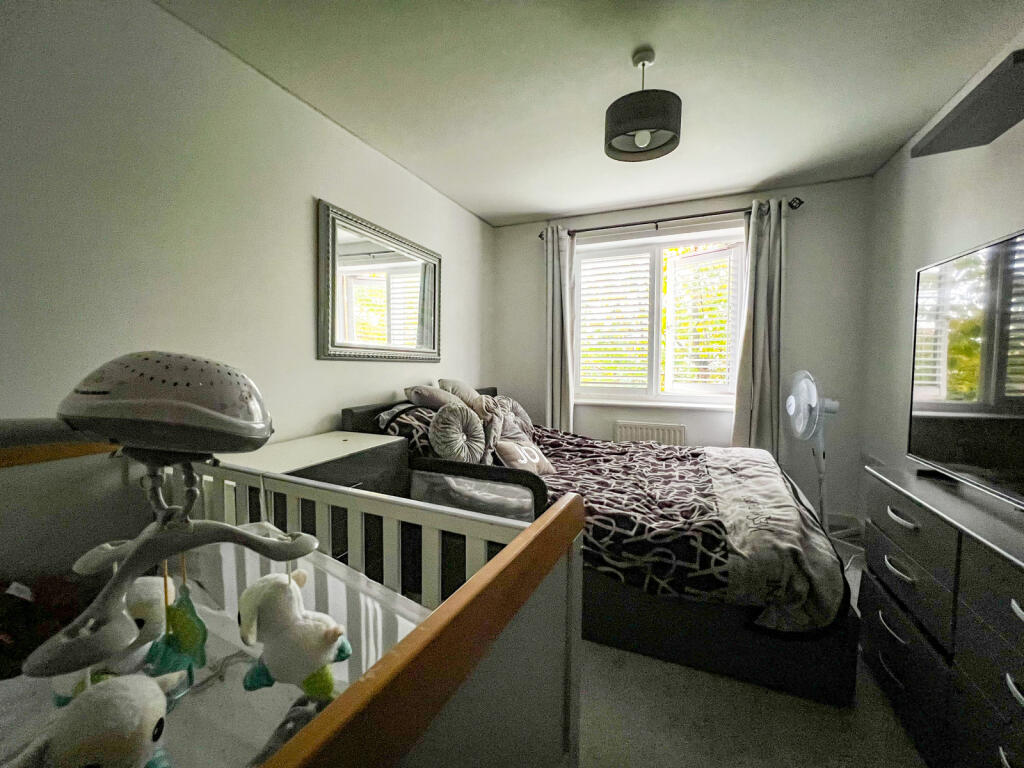 Apartment in Bristol, Horfield - View 4