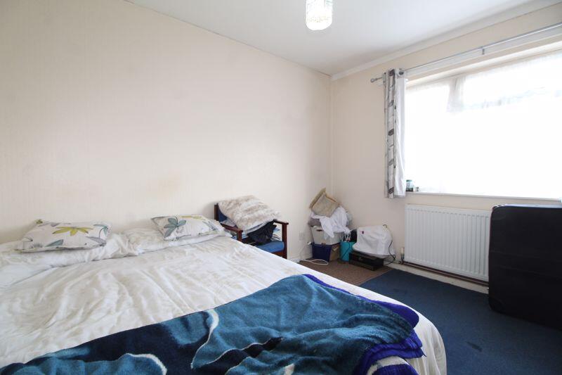 Broomfield, Milton Keynes - More