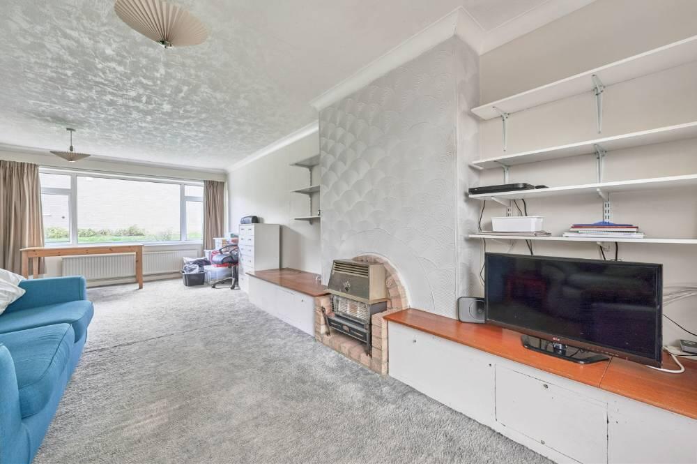 Finchams Close, Linton, CB21 photo 2
